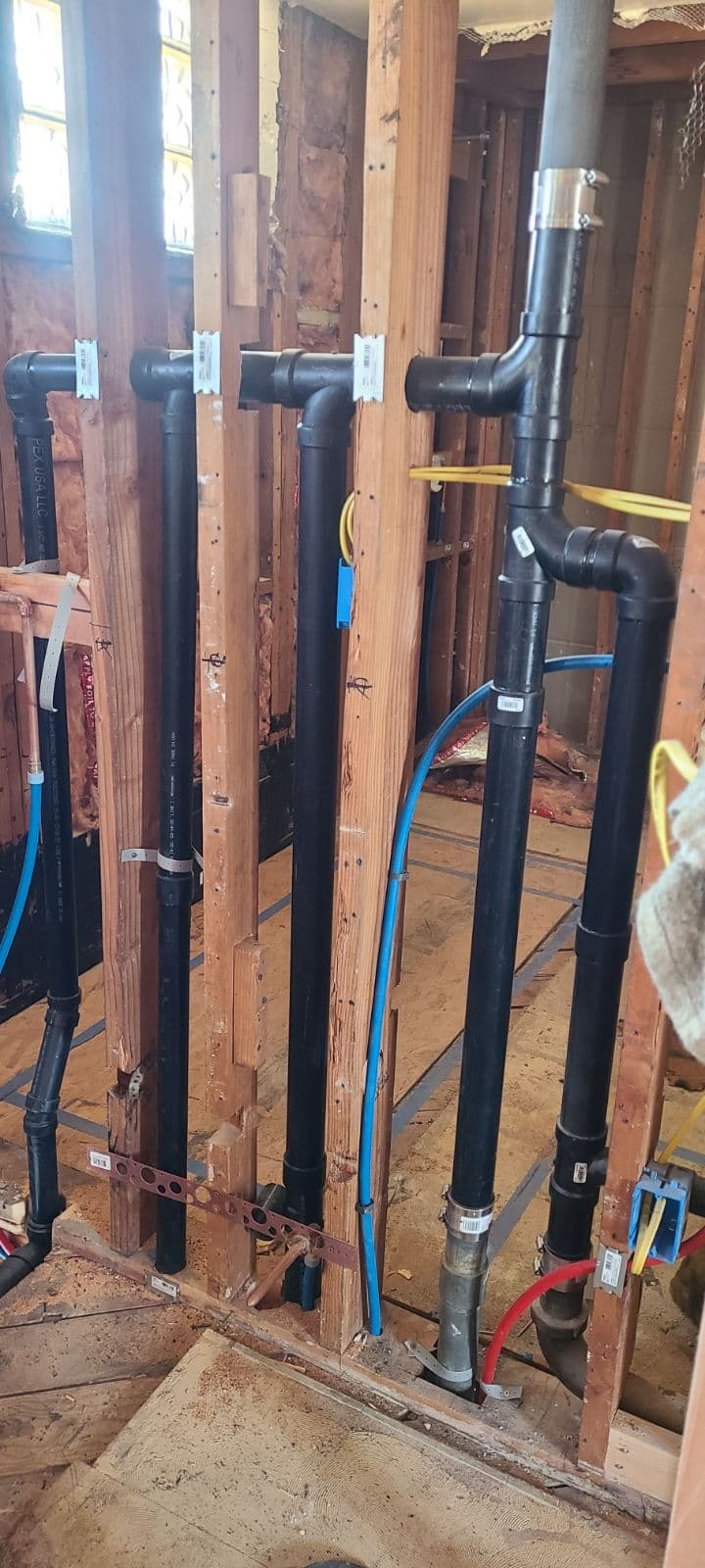 Bathroom Re-Pipe with Cutting-Edge Materials image
